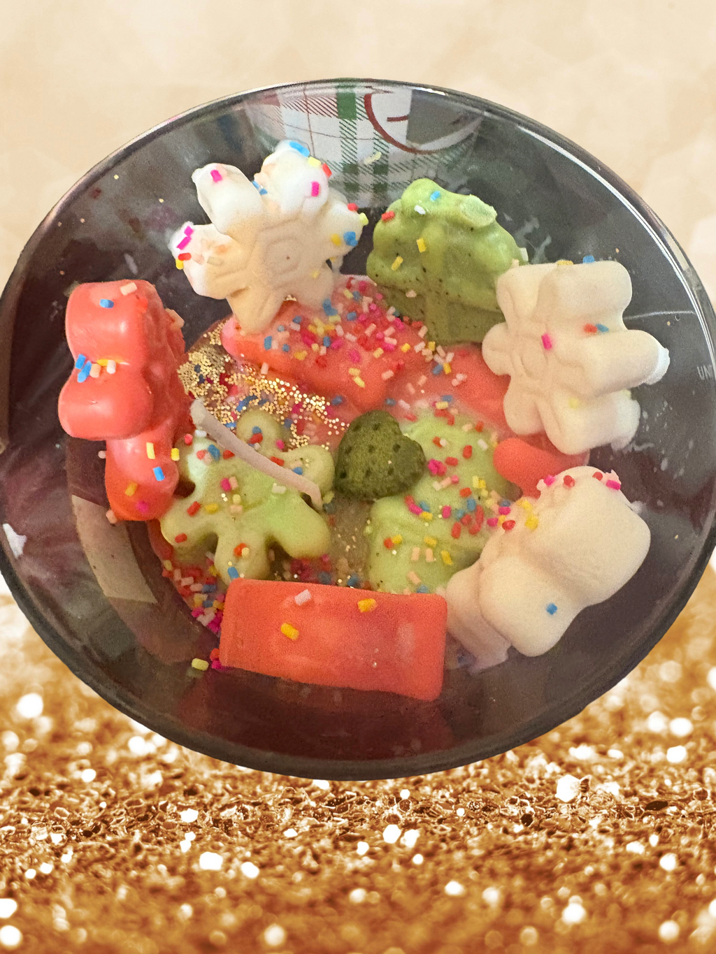 Candy Land Christmas Dessert Candle with Christmas Wreath fragrance